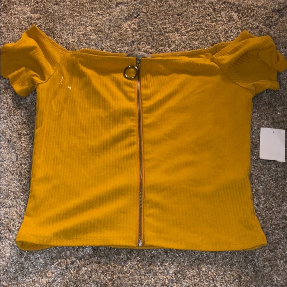 All yellow zipped crop top